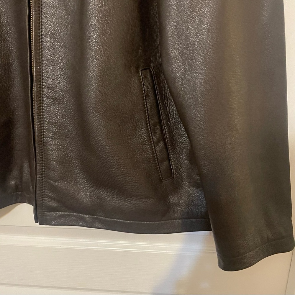 Columbia Men's Dark Brown Leather Jacket - Picture 4 of 15